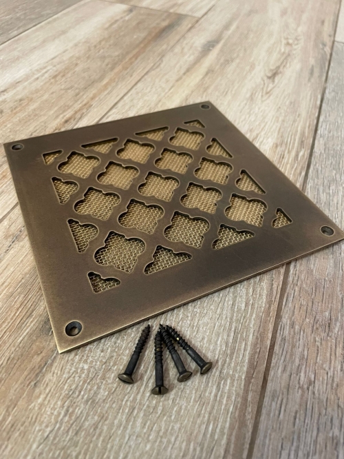 Вентиляционная решетка латунная шлифованная с патиной LR 350 150х150