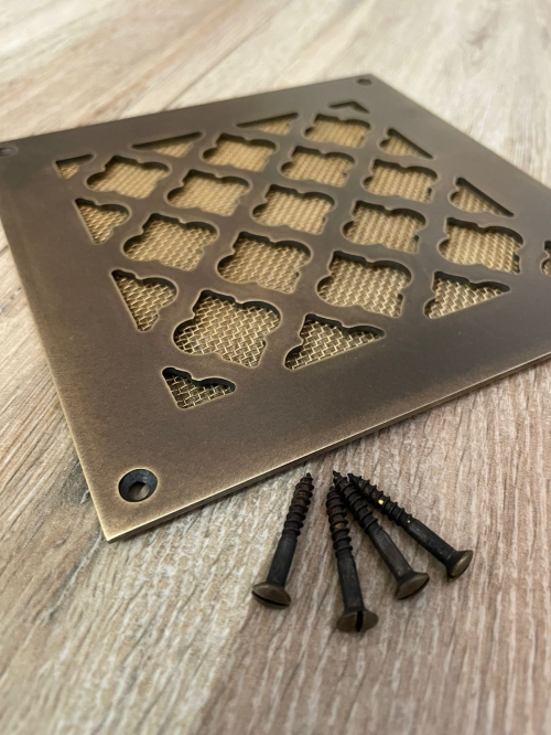 Вентиляционная решетка латунная шлифованная с патиной LR 350 150х150